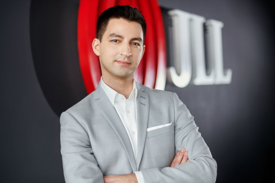 Z pewnością wiele firm teraz doceni wartość flexów, które do tej pory często uchodziły za zbyt drogi wydatek biurowy - uważa Adam Lis, doradca ds. elastycznych rozwiązań biurowych w JLL. Klasyczny najem biurowy będzie walczył o najemcę