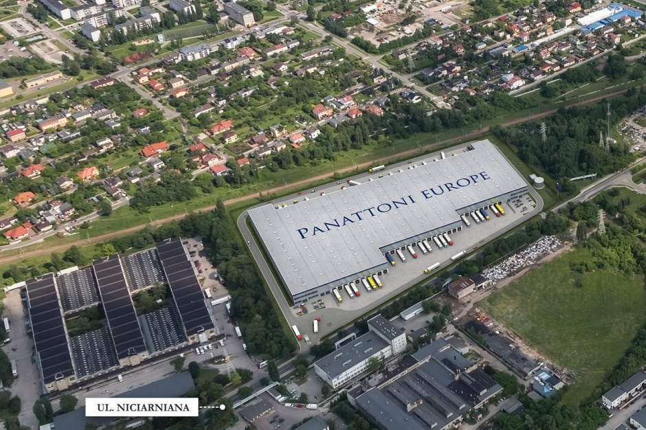 Panattoni Business Center Łódź III Media Expert wynajmuje od Panattoni