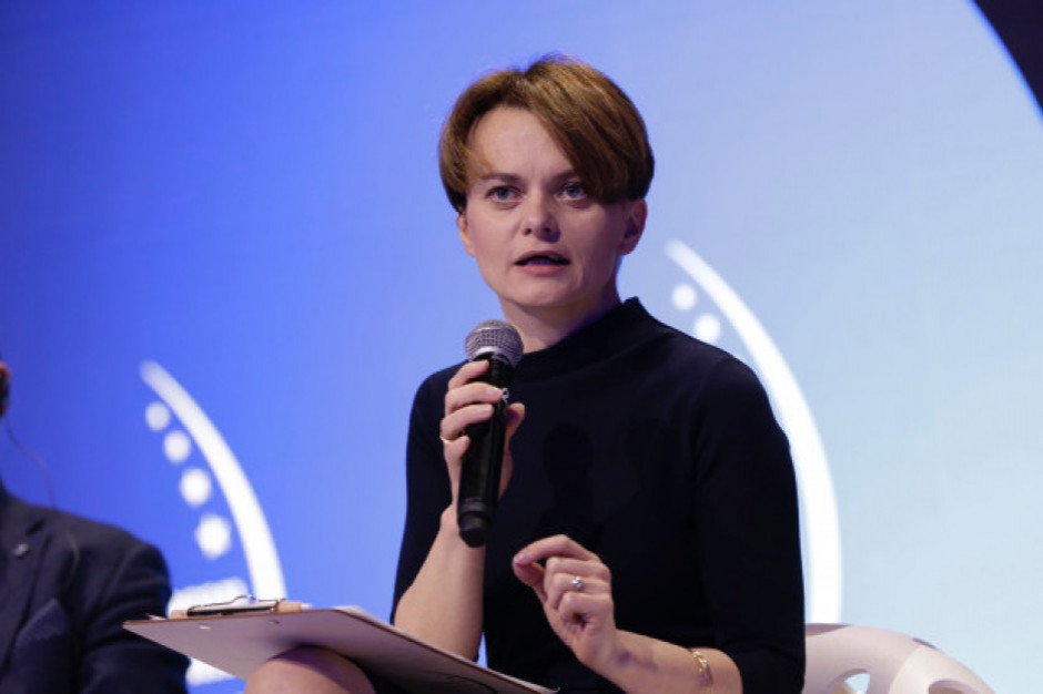 Handel bonami turystycznymi nie jest powszechny, ale my już podjęliśmy działania, by temu nielegalnemu procederowi zapobiegać – powiedziała w środę wicepremier, minister rozwoju Jadwiga Emilewicz. Fot. PTWP. Emilewicz: handel bonami nie jest powszechny
