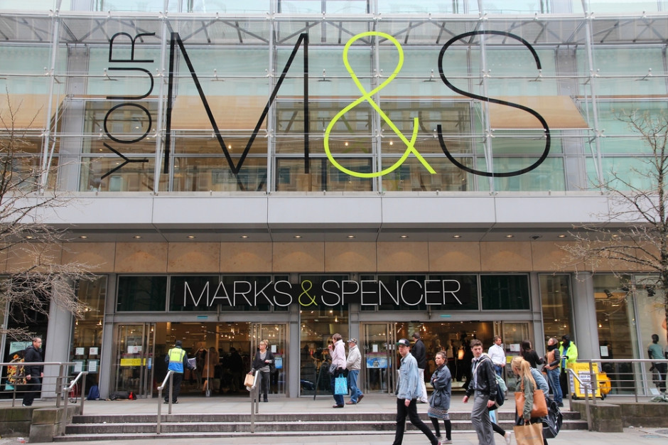 Brytyjska sieć sklepów Marks & Spencer zwolni w ciągu najbliższych trzech miesięcy 7000 osób. fot. Tupungato/Shutterstock Marks & Spencer zwolni 7 tys. osób