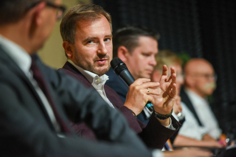 Bartosz Bieszyński, koordynator sztabu kryzysowego branży turystycznej, spotkań, rozrywki, przedstawiciel inicjatywy TUgether Branża spotkań szuka możliwości przetrwania