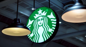 Starbucks pod ramię z Kopernikiem. Nowa  kawiarnia w Toruniu