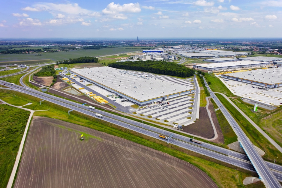 Park logistyczny we Wrocławiu, mat.pras. Magazyn dla e-commerce zmienia właściciela