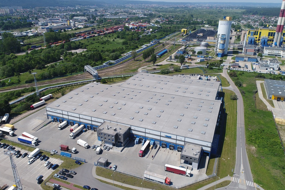 Nowo wynajęty magazyn Langowski Logistics położony jest na terenie Portu Gdynia Langowski Logistics powiększa przestrzeń magazynową