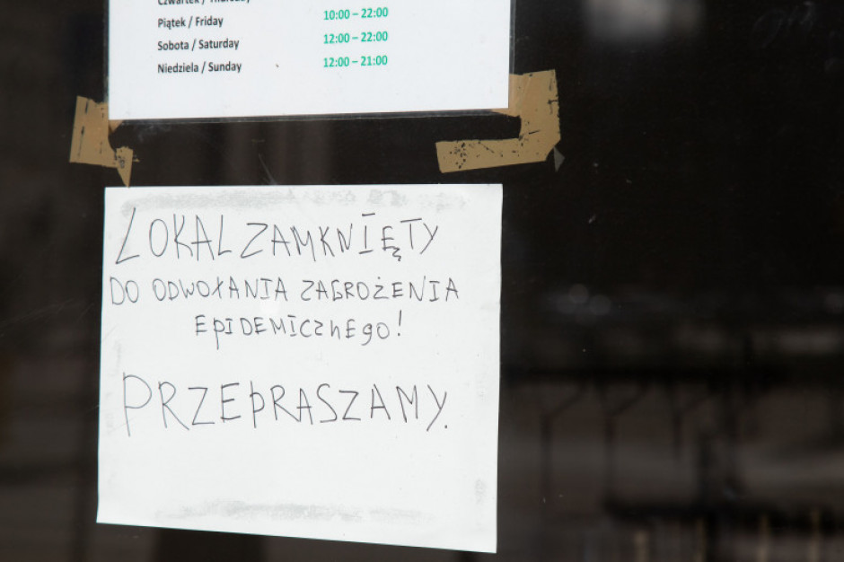 Wnioski o subwencje można składać do 28 lutego, wciąż jednak wielu przedsiębiorców zastanawia się, jak skorzystać z tej formy pomocy PFR. Innych nurtują kwestie warunków rozliczania i umarzania subwencji. fot. Shutterstock 15 odpowiedzi na 15 pytań o tarczę 2.0 PFR