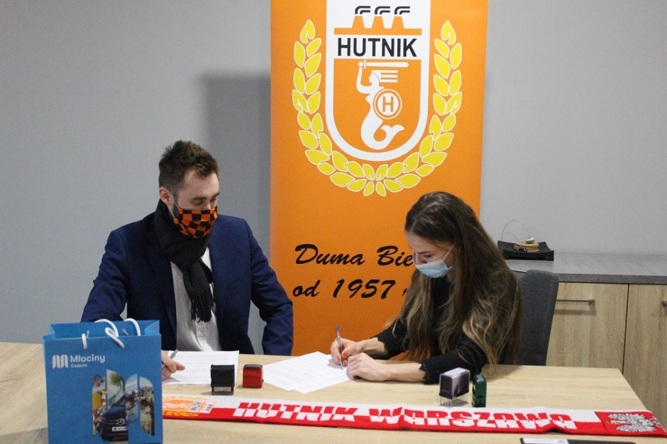 mat.pras. Galeria Młociny zagra z Hutnikiem Warszawa