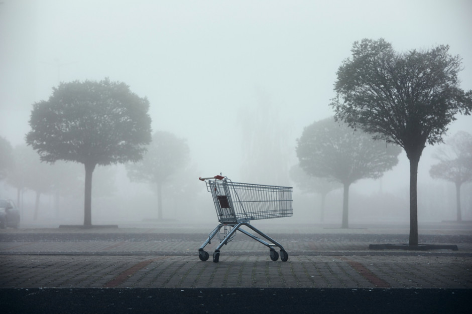 Po roku pandemii i czterech lockdownach najemców galerii handlowych i ich właścicieli wciąż dzieli czynsz. Fot. Shutterstock Handel w cieniu pandemii - PropertyNews.pl podsumowuje najważniejsze wydarzenia w sektorze centrów handlowych w ostatnim roku