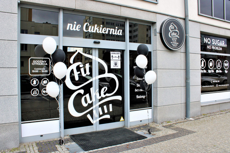 Fit Cake pracuje aktualnie nad specjalnym keto menu, które wkrótce wprowadzi do swoich punktów. mat.pras. Fit Cake chce podwoić liczbę placówek. Pierwszy kwartał pod znakiem pięciu otwarć