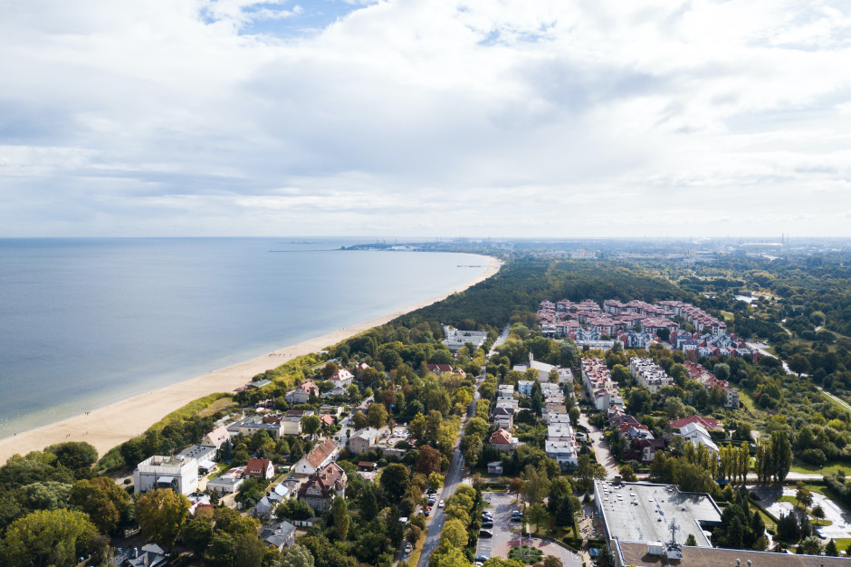 Przyjrzeliśmy się ofertom sprzedaży pensjonatów turystycznych w najpopularniejszych miejscowościach wypoczynkowych w Polsce. Fot. Shutterstock.pl, Konstantin Tronin Nad morzem, w górach, nad jeziorem? Te pensjonaty turystyczne czekają na nowych inwestorów