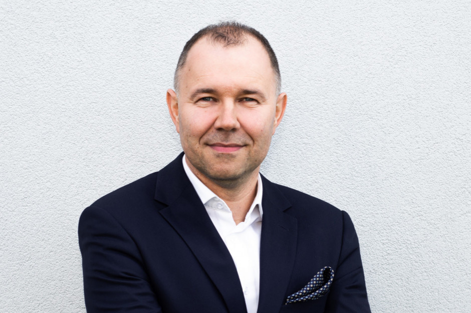 Tomasz Brandt, dyrektor komercyjny ZM Madej Wróbel wskazuje, że firma zamierza rozwijać sieć sklepów mięsnych tylko gdy będzie to biznesowo uzasadnione. fot. mat. pras za portalspozywczy.pl ZM Madej Wróbel nie goni za ilością sklepów