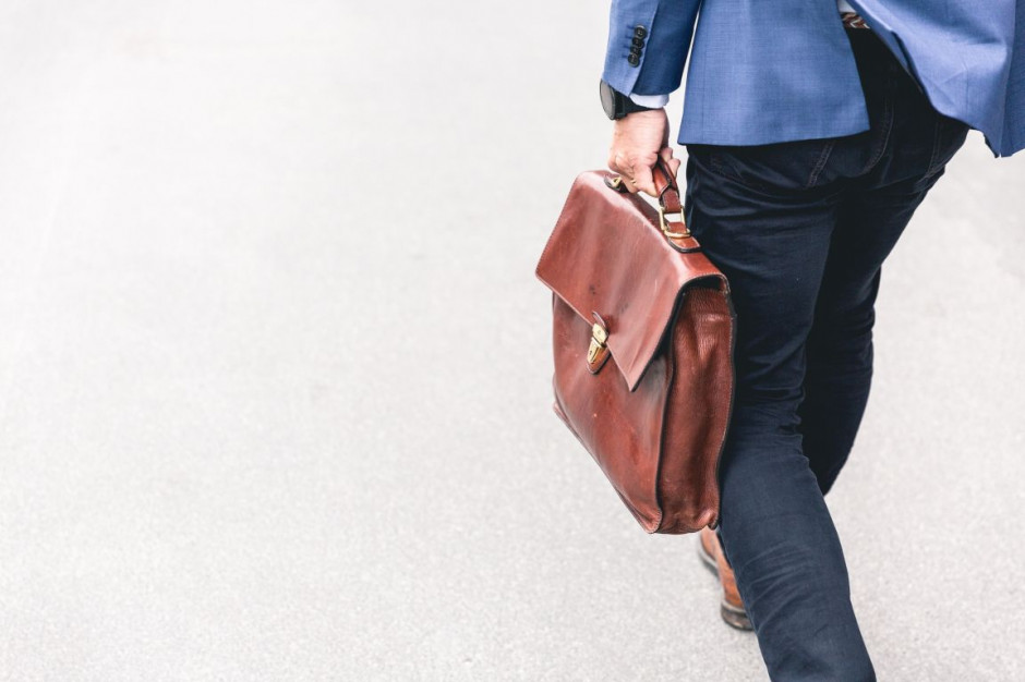 Zaangażowanie firm w kształcenie zawodowe wynika z ich zapotrzebowania na pracowników. Oznacza to, że absolwenci mają bardzo duże szanse na zatrudnienie. Fot. unsplash.com (Marten Bjork) Rzeszowskie szkoły zawodowe otworzą się na rynek pracy