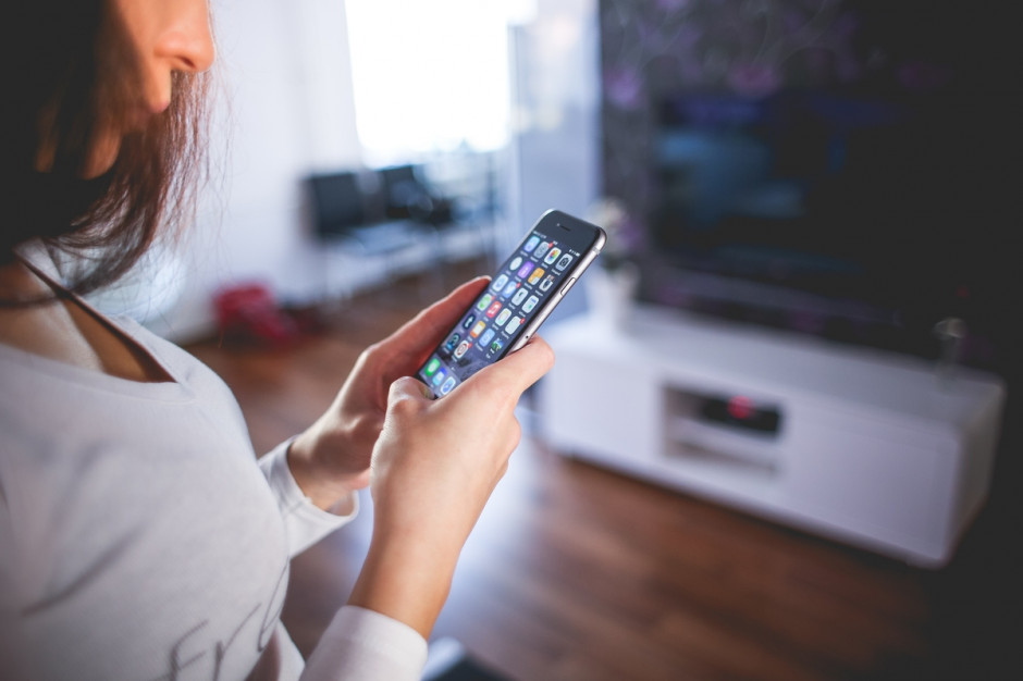 Fot. pexels.com Bezdotykowa obsługa ekspresów? To możliwe z ekspresem do kawy z inteligentną aplikacją!