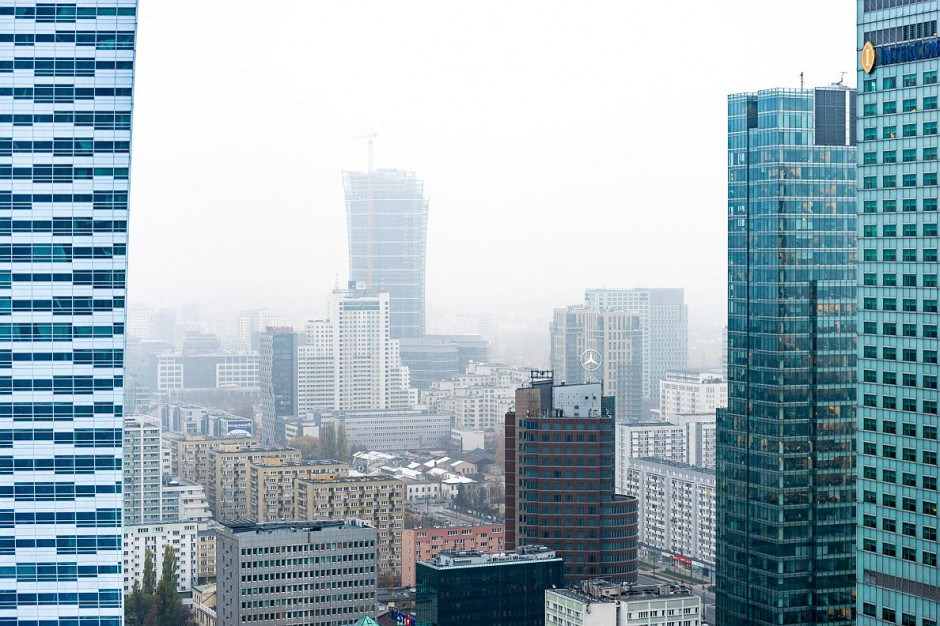 W pierwszej połowie roku w Warszawie pozwolenie na użytkowanie otrzymało 10 budynków biurowych o łącznej powierzchni około 226 tys. mkw. Fot. unsplash (Dimitry Anikin).
