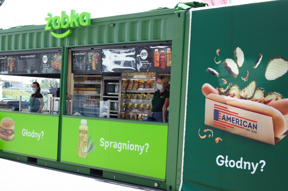 Pierwsza mobilna Żabka pojawi się w strefie gastronomicznej Wrocław Tattoo Konwent. Fot. Mat. prasowe. Żabka wkracza na koncerty i targi