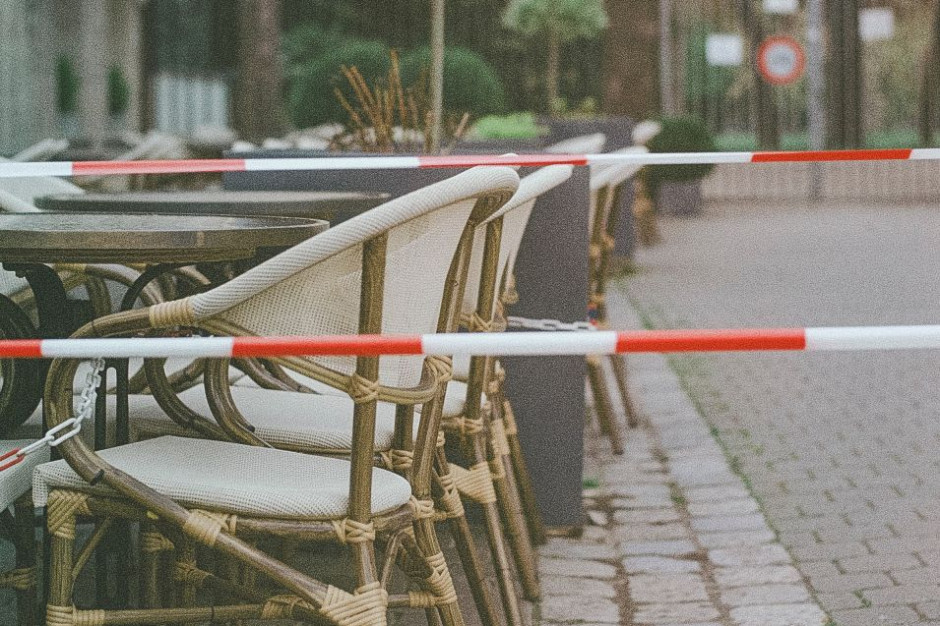 Dla rządu restrykcje są ostatecznością ze względu na to, jakie pociągają za sobą koszty społeczne i gospodarcze. Fot. unsplash.com (Markus Spiske). Czy będzie kolejny lockdown? Decyzja na początku listopada