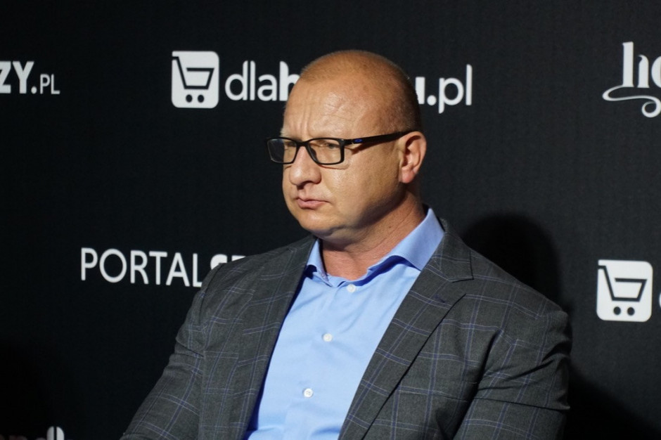 Szymon Mordasiewicz, dyrektor komercyjny panelu gospodarstw domowych GfK Polonia FRSiH: Rok 2021 przyniósł wzrosty tylko dyskontom