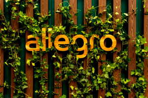 Alvise Favara otrzymał akcje Allegro w ramach programu motywacyjnego