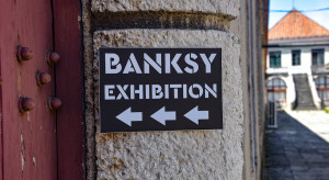 Banksy chce zebrać 10 mln funtów na zakup byłego więzienia w Reading