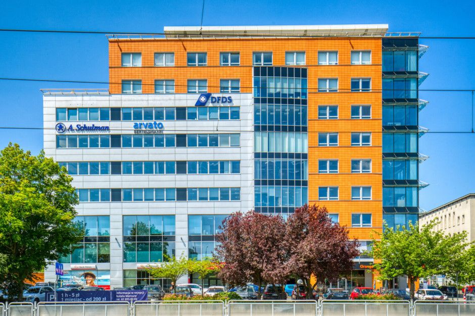 Spółka GTC sprzedała 88,7 mln akcji po cenie 6,40 zł za akcję, pozyskując nowy kapitał w wysokości około 123 mln euro. Fot. GTC Globis Poznań. Duży popyt na akcje GTC