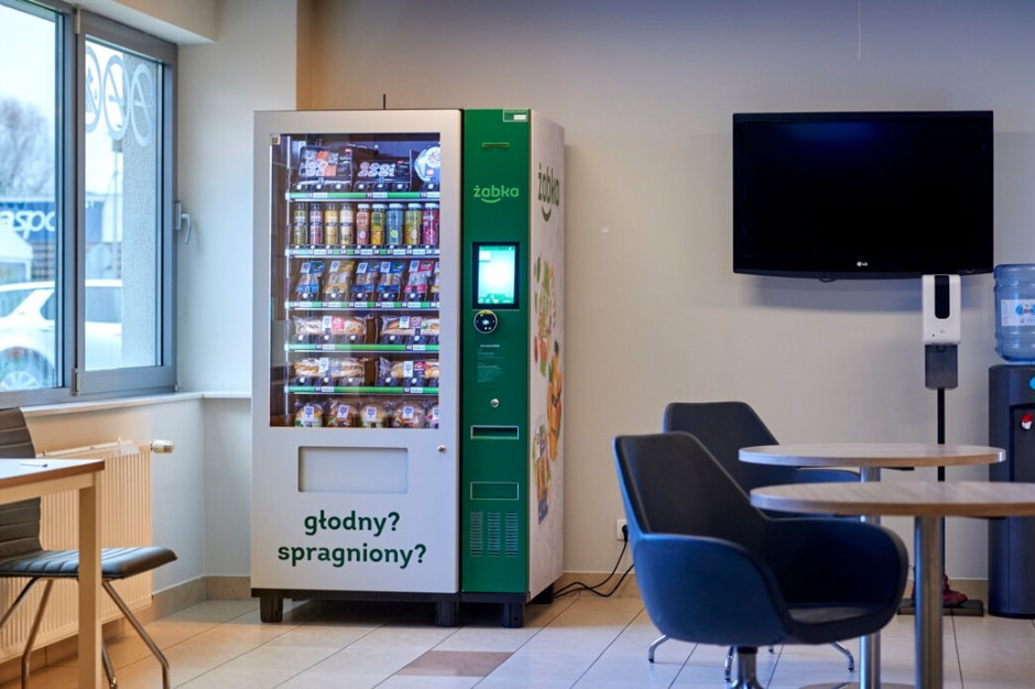 Pierwszy automat vendingowy Żabki w placówce medycznej
