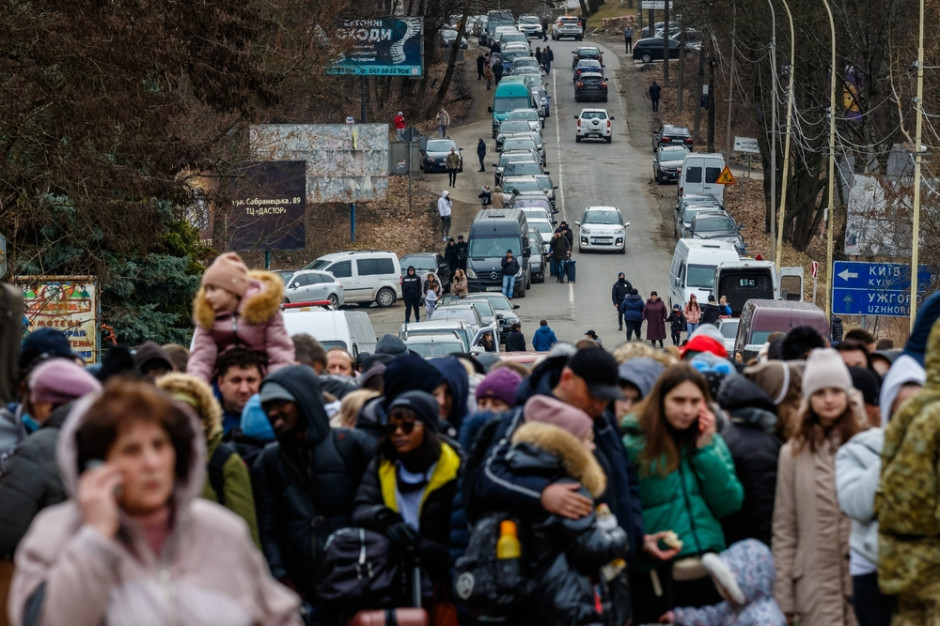 Liczba uchodźców z Ukrainy w ubiegłym tygodniu przekroczyła 2 mln. Fot. Shutterstock