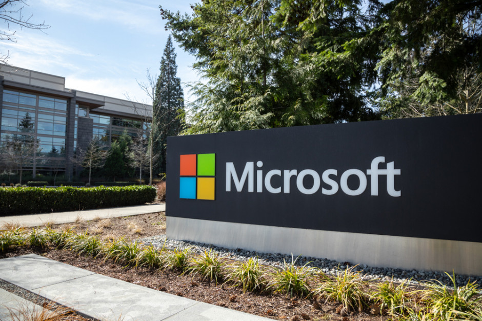 Microsoft wstrzymuje sprzedaż i serwis swoich produktów w Rosji. fot. Shutterstock