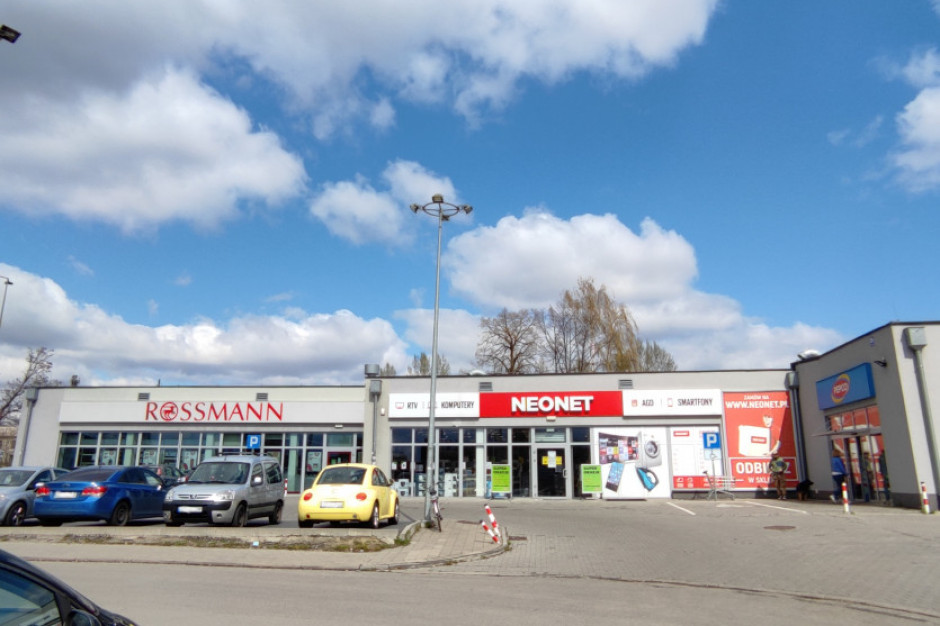 Na sprzedaż atrakcyjny inwestycyjnie park handlowy z topowymi sieciowymi najemcami takimi jak Rossmann, Neonet i Pepco, zlokalizowany w Sosnowcu przy al. Mireckiego 27 A-C. Fot. mat. inwestora.