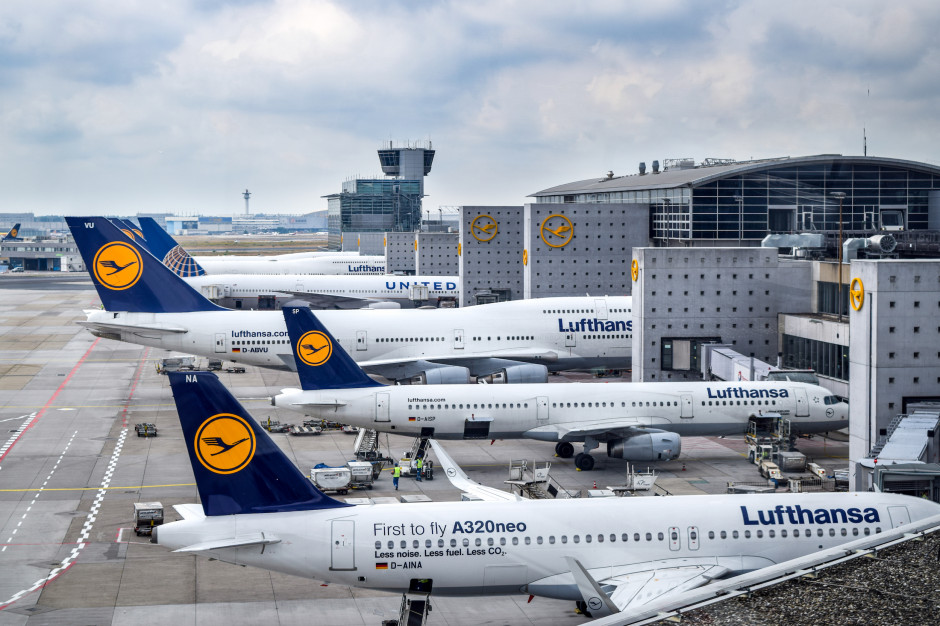 Lufthansa wycofa we Frankfurcie i Monachium kolejne 2200 lotów