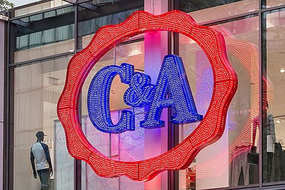 C&A chce być bardziej widoczne w kanale online, fot. c-and-a.com C&A wchodzi na platformę Amazon