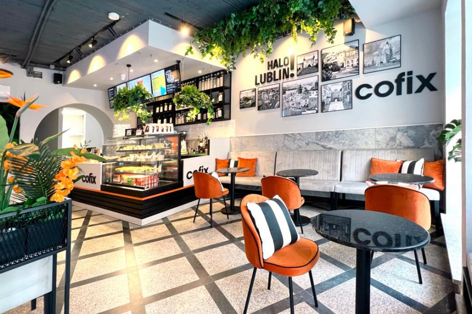 Cofix, izraelska sieć kawiarni, która od dwóch lat działa w Polsce, za dwa tygodnie otworzy ósmy lokal na Nowym Świecie w Warszawie. Fot. Mat. prasowe.