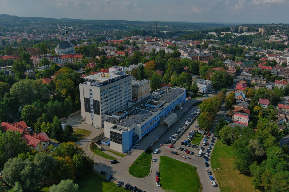 Szpital Śląski w Cieszynie otrzymał dofinansowanie z UE. Fot. Wikipedia