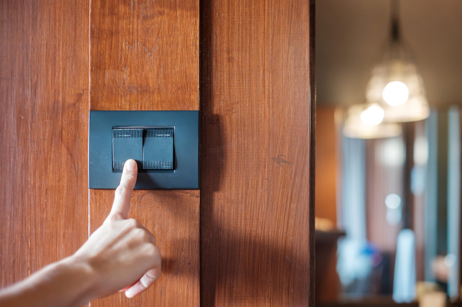 To, co hotelarze zarobili w wakacje, skonsumowała podwyżka energii elektrycznej i gazu. Fot. Shutterstock