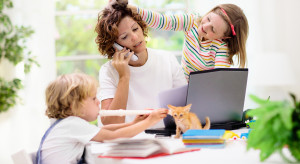 Praca z dziećmi w tle - czy elastyczne godziny wystarczą?