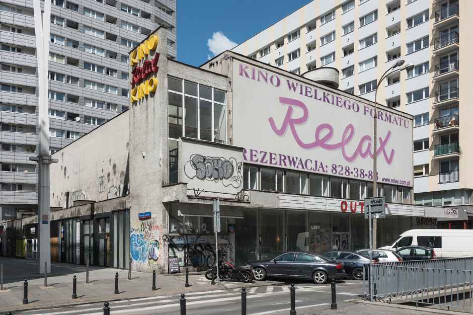 Kino Relax przy ul. Złotej w Warszawie. Fot. Wikipedia