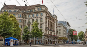 Credit Suisse wystawia na sprzedaż hotel