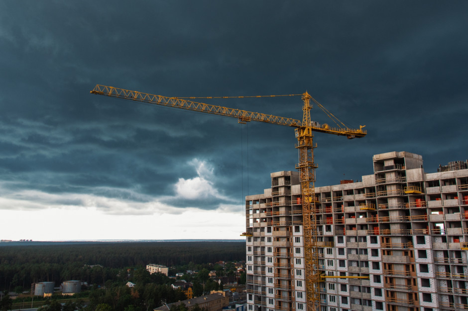 Zdaniem ekspertów branżowych sytuacja na rynku budowlanym jest trudna i niewiele wskazuje na to, że w szybkim czasie może się poprawić. fot. Shutterstock