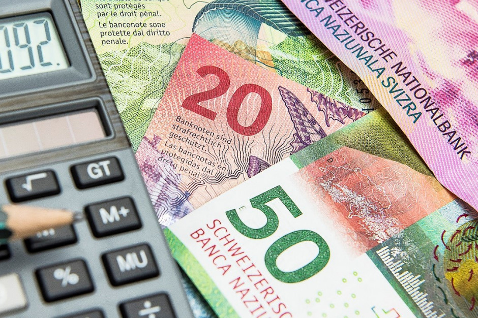 16 lutego ma być podana opinia rzecznika TSUE w rozprawie dotyczącej prawa banku do wynagrodzenia za bezumowne korzystanie z kapitału po unieważnieniu umowy kredytowej. fot. Shutterstock