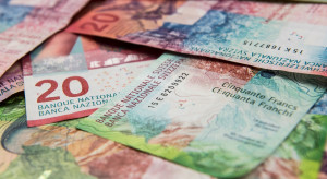 Raiffeisen Bank International zwiększa rezerwy na sprawy frankowe