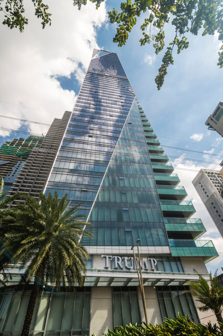 W 2017 r. The Trump Organization oddała do użytku 57-piętrowy budynek Trump Tower w Manili, który powstał w oparciu o projekt pracowni Broadway Malyan i Pomeroy Studio, fot. shutterstock