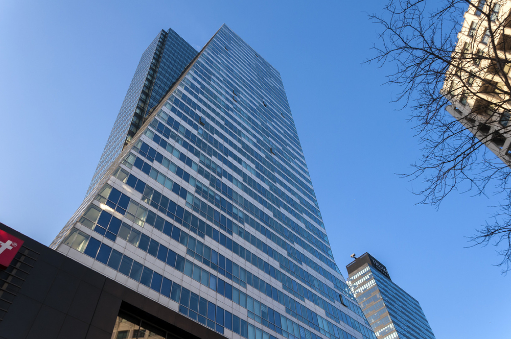 Trump Towers Istambul to dwie wieże zlokalizowane w dzielnicy Şişli w stolicy Turcji, fot. shutterstock