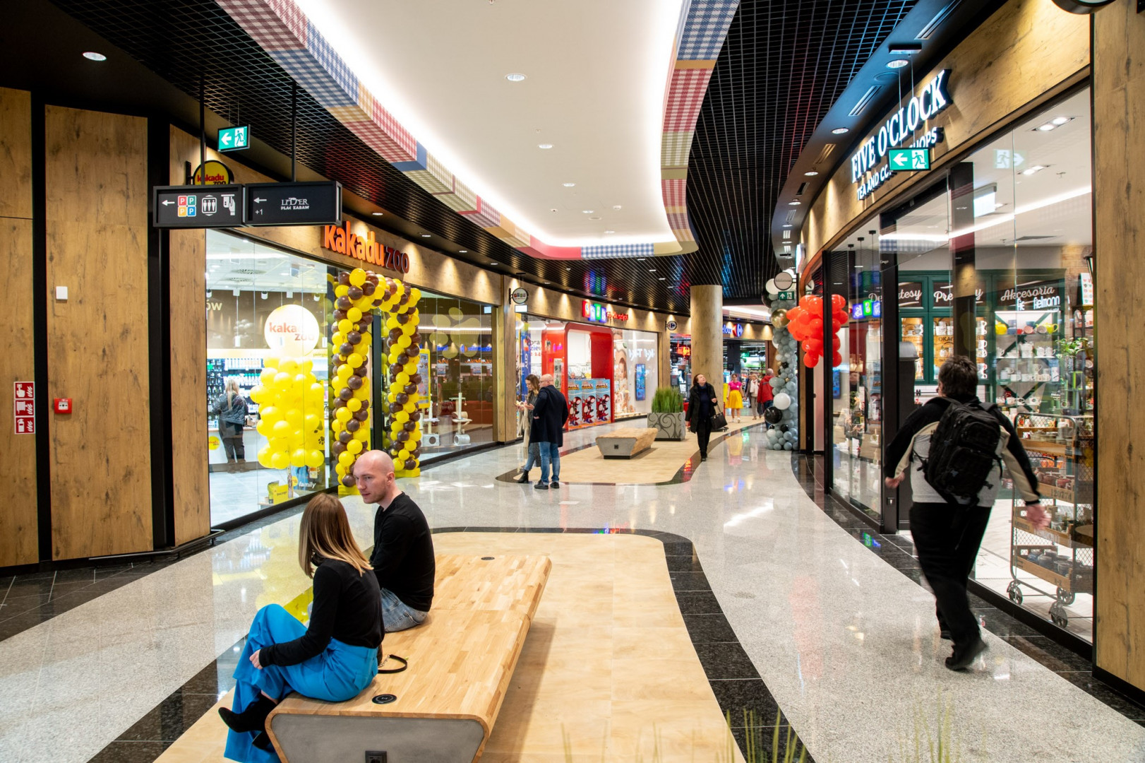 50 nowych sklepów w centrum handlowym Promenada w Warszawie. Wśród nich Five O'Clock czy Kakadu. Fot. materiały prasowe