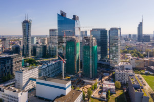 Dwa wieżowce rosną w centrum Warszawy