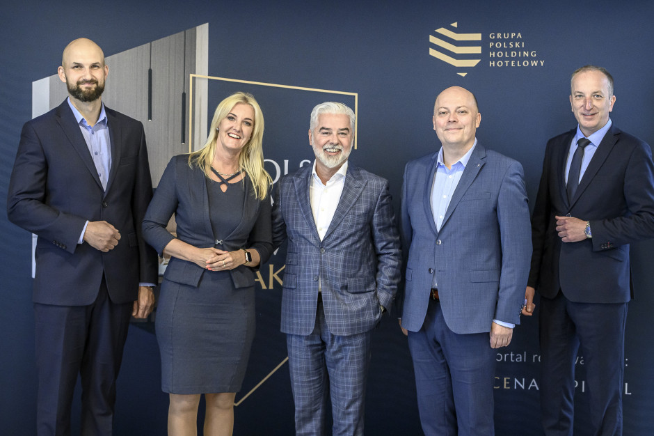 Od lewej: Michał Gustyn, Monika Michałk, Gheorghe Marian Cristescu, Artur Derela, Jacek Szymanowicz. Fot. Mat. pras.