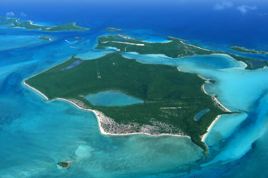 Wyspa na Bahamach. fot. www.christiesrealestate.com