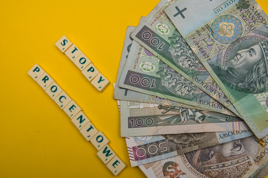 Niedługo zacząć się mogą też obniżki stóp procentowych, które ułatwią dostęp do „hipotek” dla wszystkich, a nie tylko wybranych. fot. Shutterstock