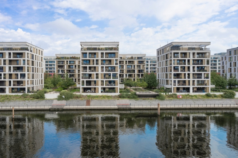 W pierwszych siedmiu miesiącach deweloperzy rozpoczęli budowę o 28,4 % mniej mieszkań niż w analogicznym okresie zeszłego roku. Fot. Shutterstock