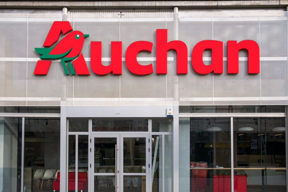 Sklep sieci Auchan. Fot. Shutterstock/Cristi Croitoru