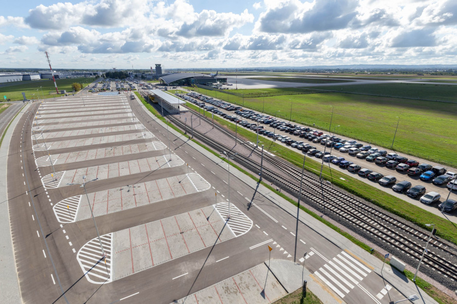 Nowy parking przy lotnisku w Jasionce. Fot. Mat. pras.