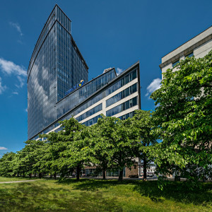 Trzy piętra biurowca dla jednego najemcy. Duża transakcja w Warszawie