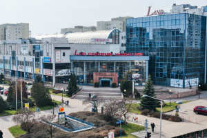 Centrum handlowe Land jeszcze posłuży warszawiakom